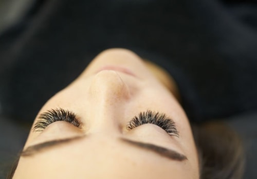 How long should you keep fake lashes on?